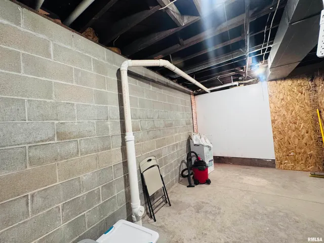 $139,900 | 682 North Rile Street, Bushnell, IL 61422