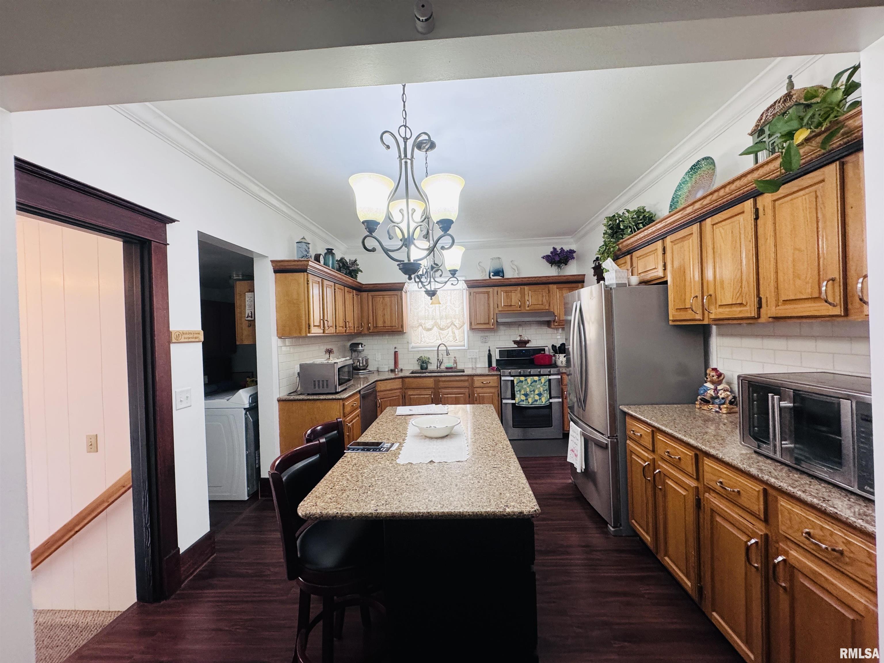 682 North Rile Street Bushnell, IL 61422 - Photo 5 of 50