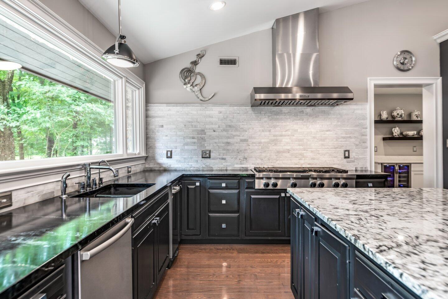 3992 Old Poste Road Columbus, OH 43221 - Photo 16 of 64 Gallery Image 16