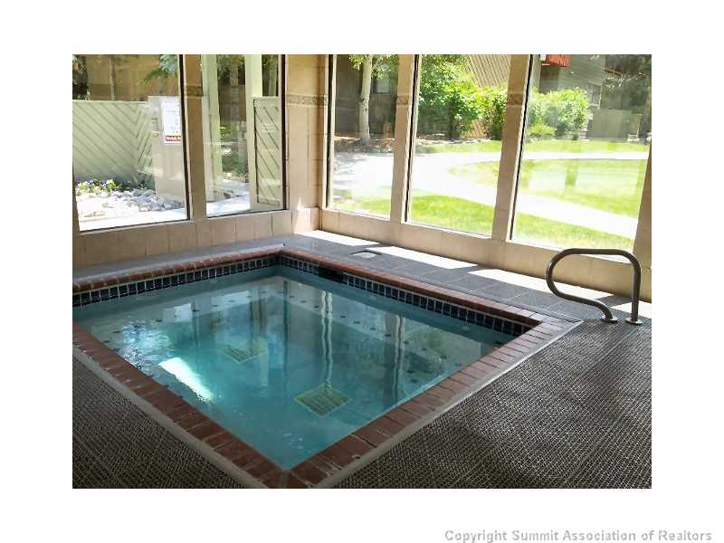 1937 Soda Ridge Road, Unit 1143 Keystone, CO 80435 - Photo 11 of 13 Hot Tub.