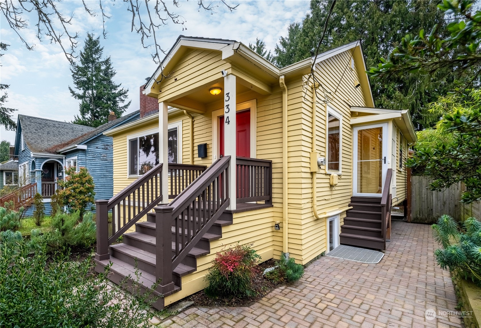 334 Northwest 82nd Street Seattle, WA 98117 - Photo 1 of 40