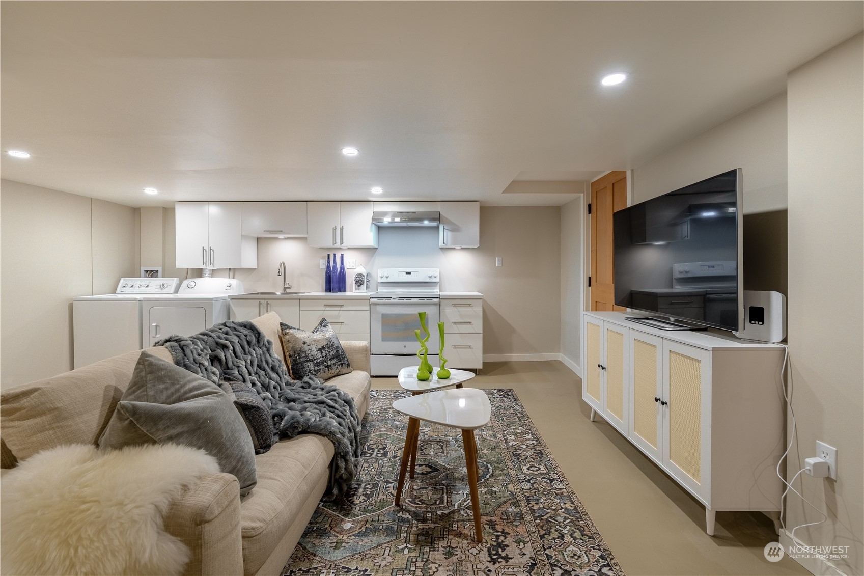 334 Northwest 82nd Street Seattle, WA 98117 - Photo 26 of 40
