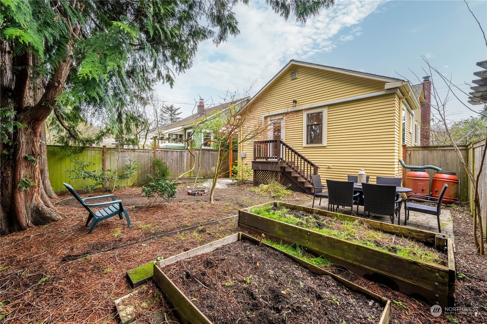 334 Northwest 82nd Street Seattle, WA 98117 - Photo 36 of 40