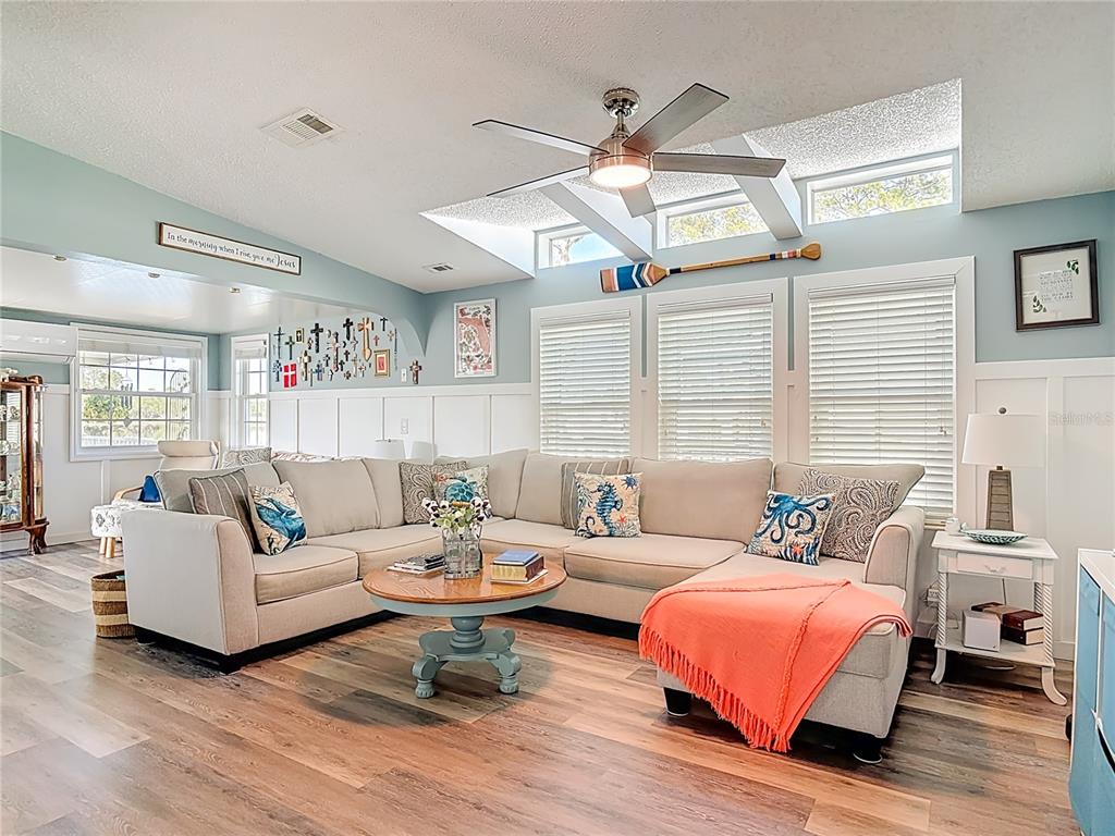 70 Eagle Point South Osteen, FL 32764 - Photo 13 of 52