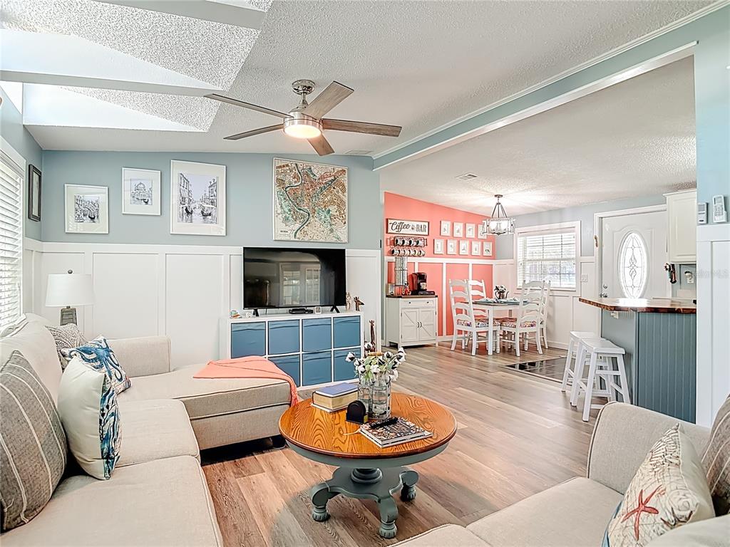 70 Eagle Point South Osteen, FL 32764 - Photo 5 of 52
