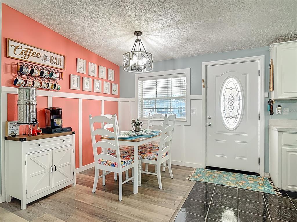 70 Eagle Point South Osteen, FL 32764 - Photo 6 of 52