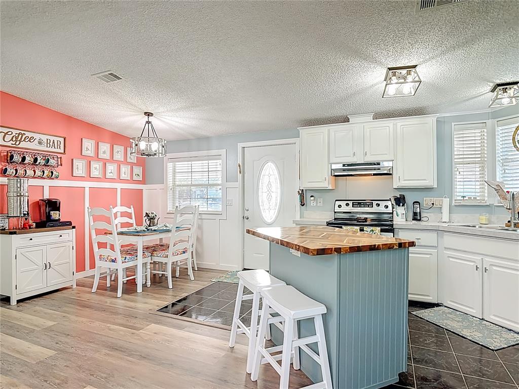 70 Eagle Point South Osteen, FL 32764 - Photo 8 of 52