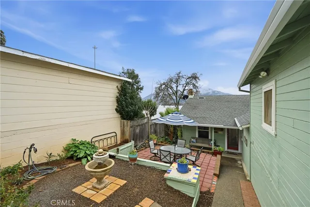 $450,000 | 9279 Glenhaven Drive, Glenhaven, CA 95443