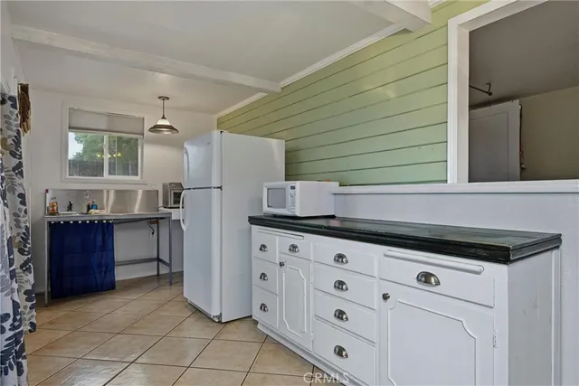 $450,000 | 9279 Glenhaven Drive, Glenhaven, CA 95443