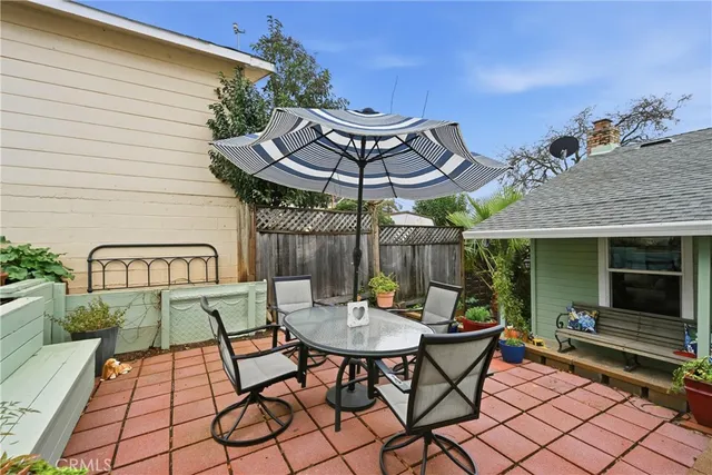 $450,000 | 9279 Glenhaven Drive, Glenhaven, CA 95443