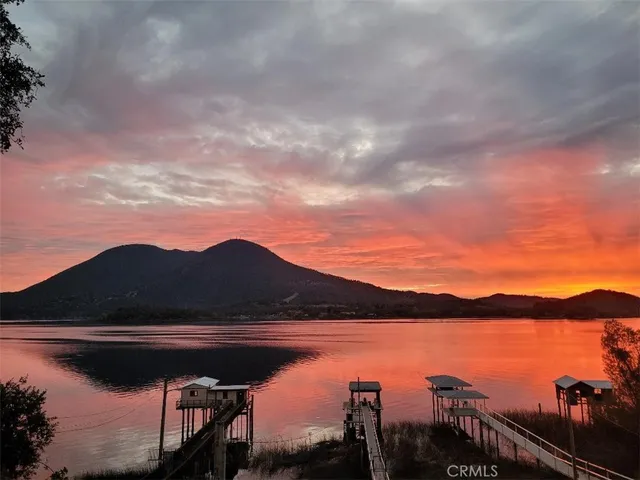 $450,000 | 9279 Glenhaven Drive, Glenhaven, CA 95443