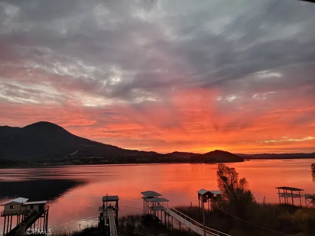 $450,000 | 9279 Glenhaven Drive, Glenhaven, CA 95443