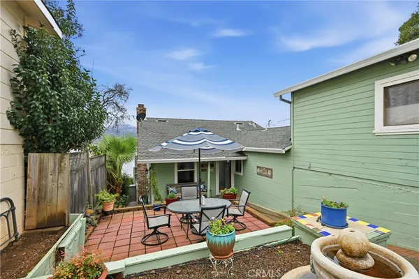 $450,000 | 9279 Glenhaven Drive, Glenhaven, CA 95443