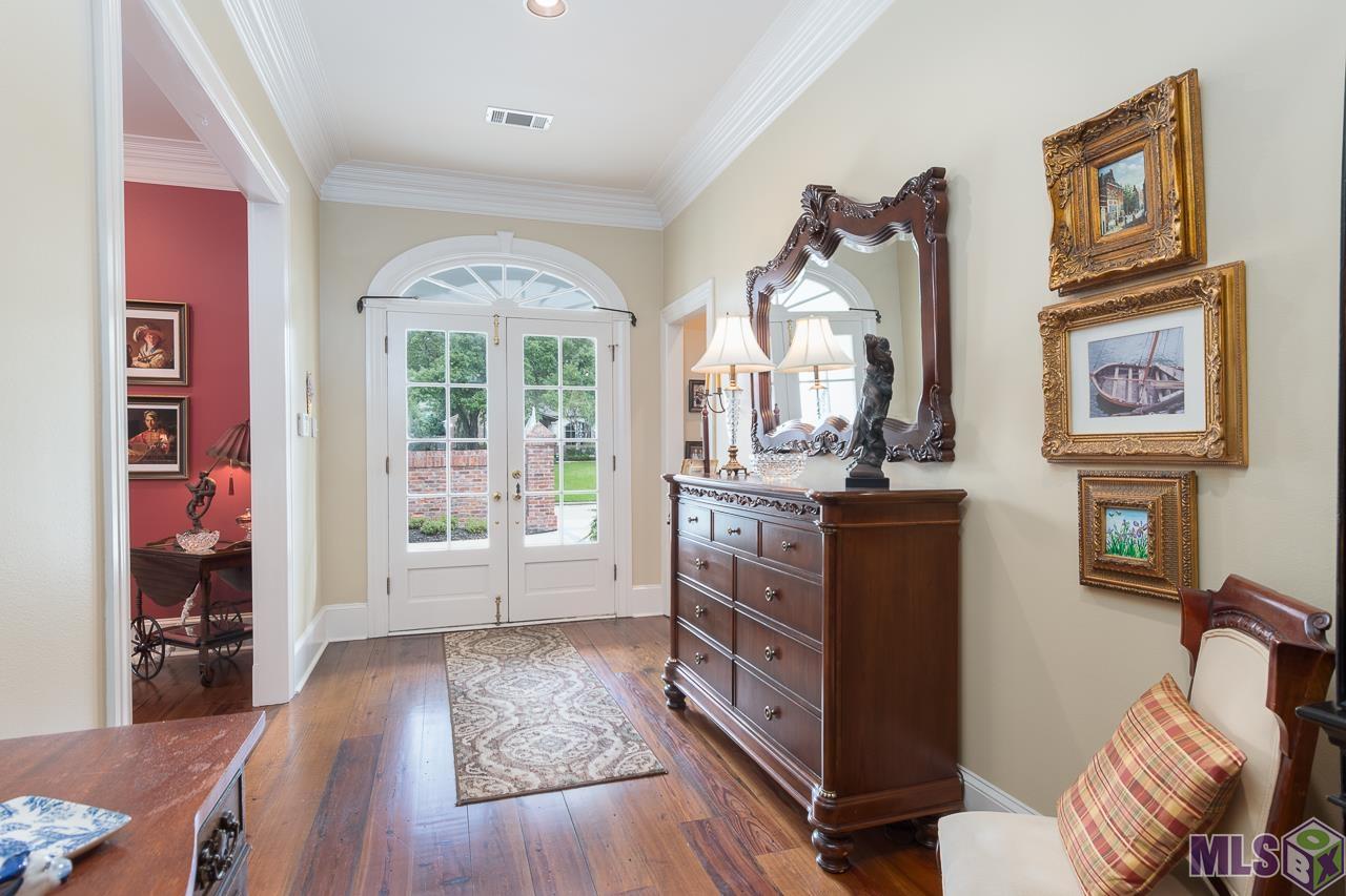 18042 Club View Drive Baton Rouge, LA 70810 - Photo 2 of 32