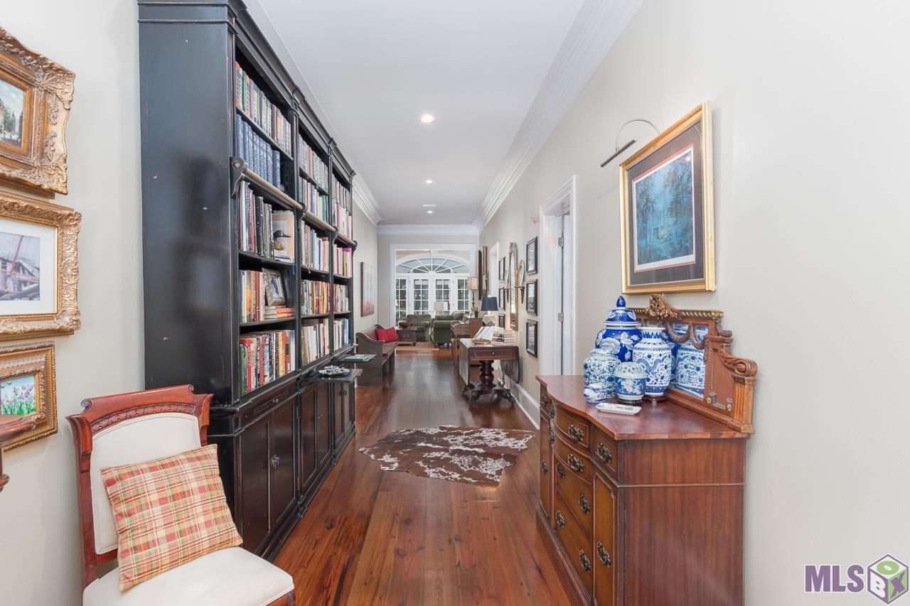 18042 Club View Drive Baton Rouge, LA 70810 - Photo 3 of 32