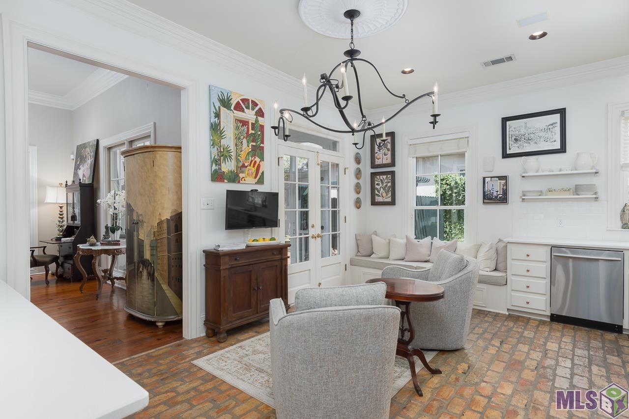 18042 Club View Drive Baton Rouge, LA 70810 - Photo 10 of 32