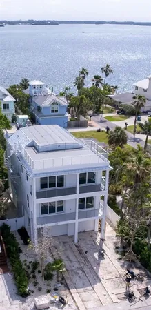 $1,106,000 | 106 11th Street South, Bradenton Beach, FL 34217