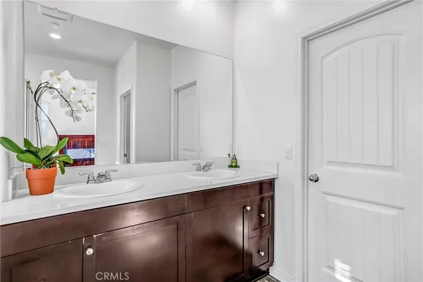 $549,998 | 16681 Wyndham Lane, Unit 8, Fontana, CA 92336