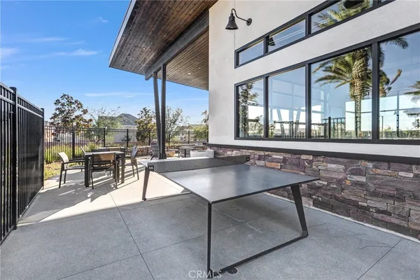 $549,998 | 16681 Wyndham Lane, Unit 8, Fontana, CA 92336