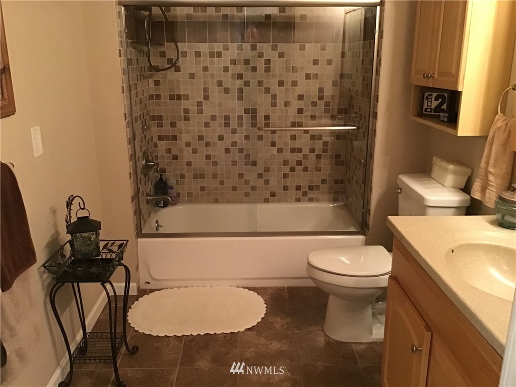 19250 106th Avenue Southeast Renton, WA 98055 - Photo 13 of 37 Gallery Image 13