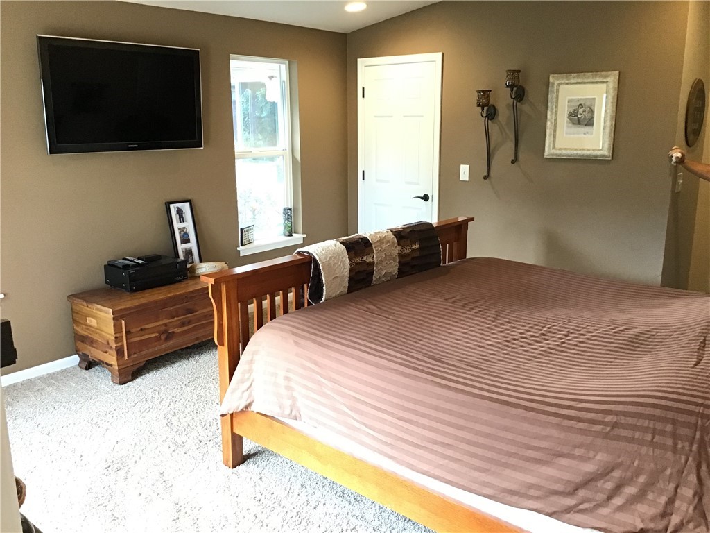 19250 106th Avenue Southeast Renton, WA 98055 - Photo 16 of 37 Gallery Image 16