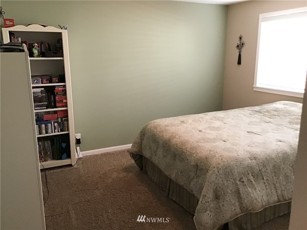 19250 106th Avenue Southeast Renton, WA 98055 - Photo 23 of 37 Gallery Image 23