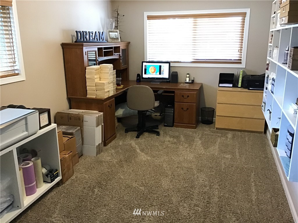 19250 106th Avenue Southeast Renton, WA 98055 - Photo 25 of 37 Gallery Image 25