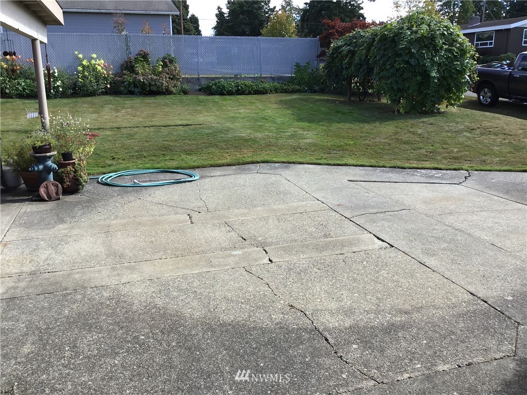 19250 106th Avenue Southeast Renton, WA 98055 - Photo 31 of 37 Gallery Image 31