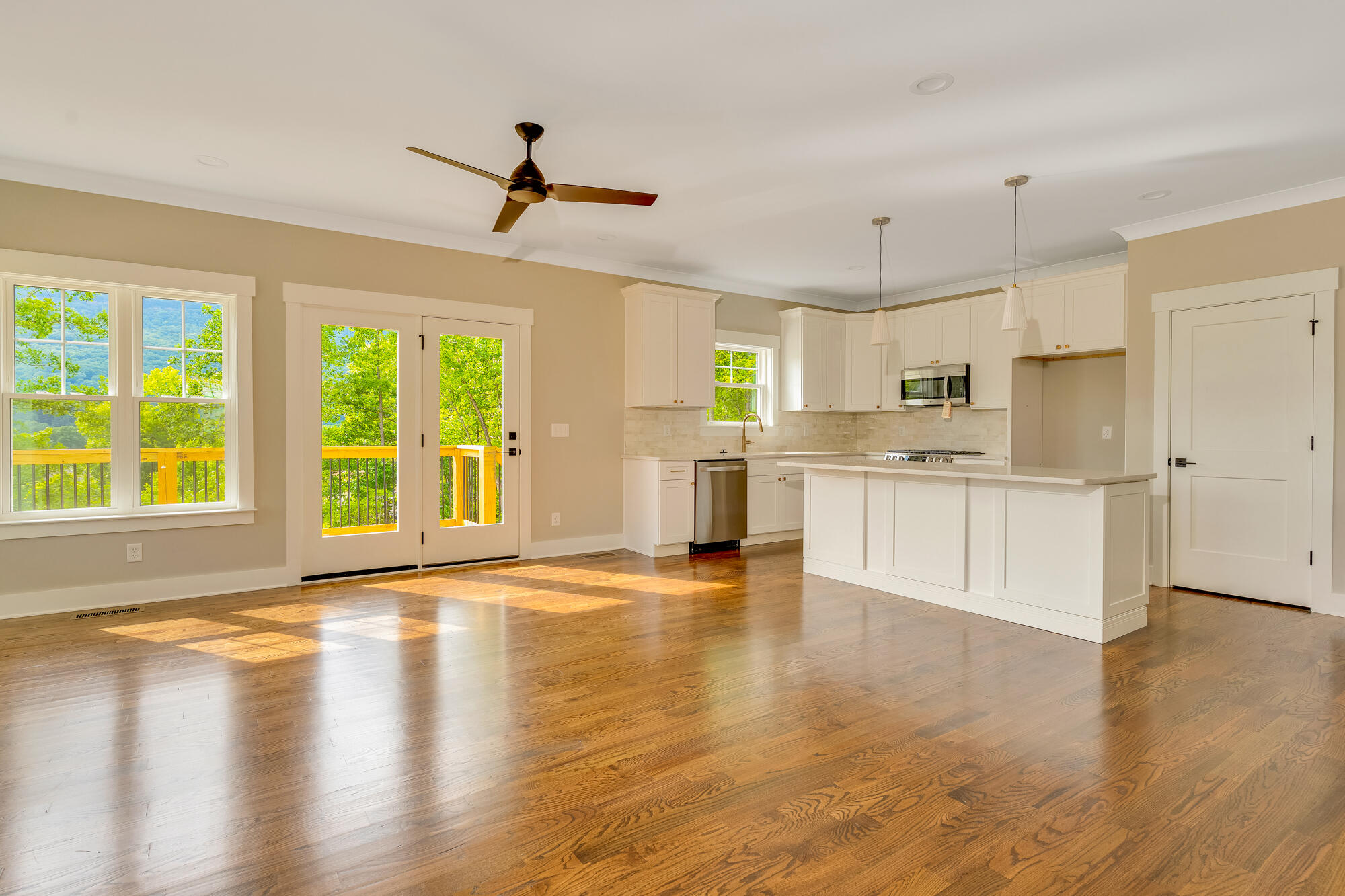 613 West View Road Chattanooga, TN 37415 - Photo 4 of 44 613-West-View-Rd-MLS-Photos-11