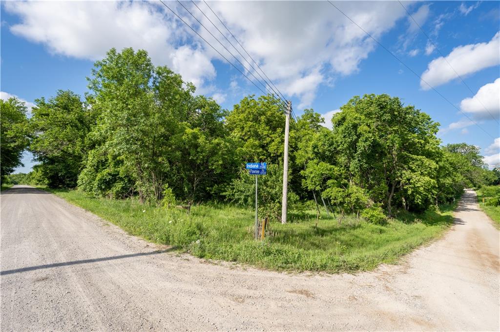 1705 Pawnee Road Pomona, KS 66076 - Photo 11 of 17