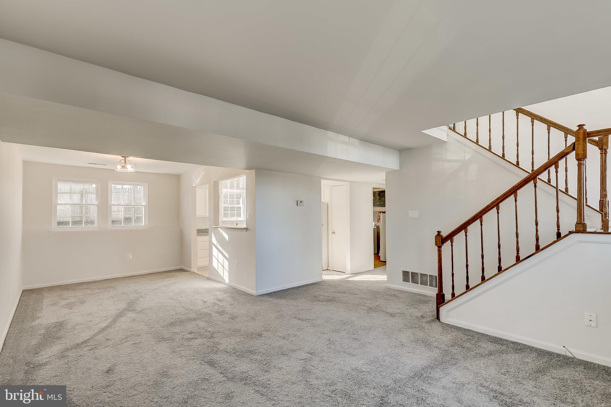 9324 Decatur Place Laurel, MD 20723 - Photo 3 of 35 Living Room