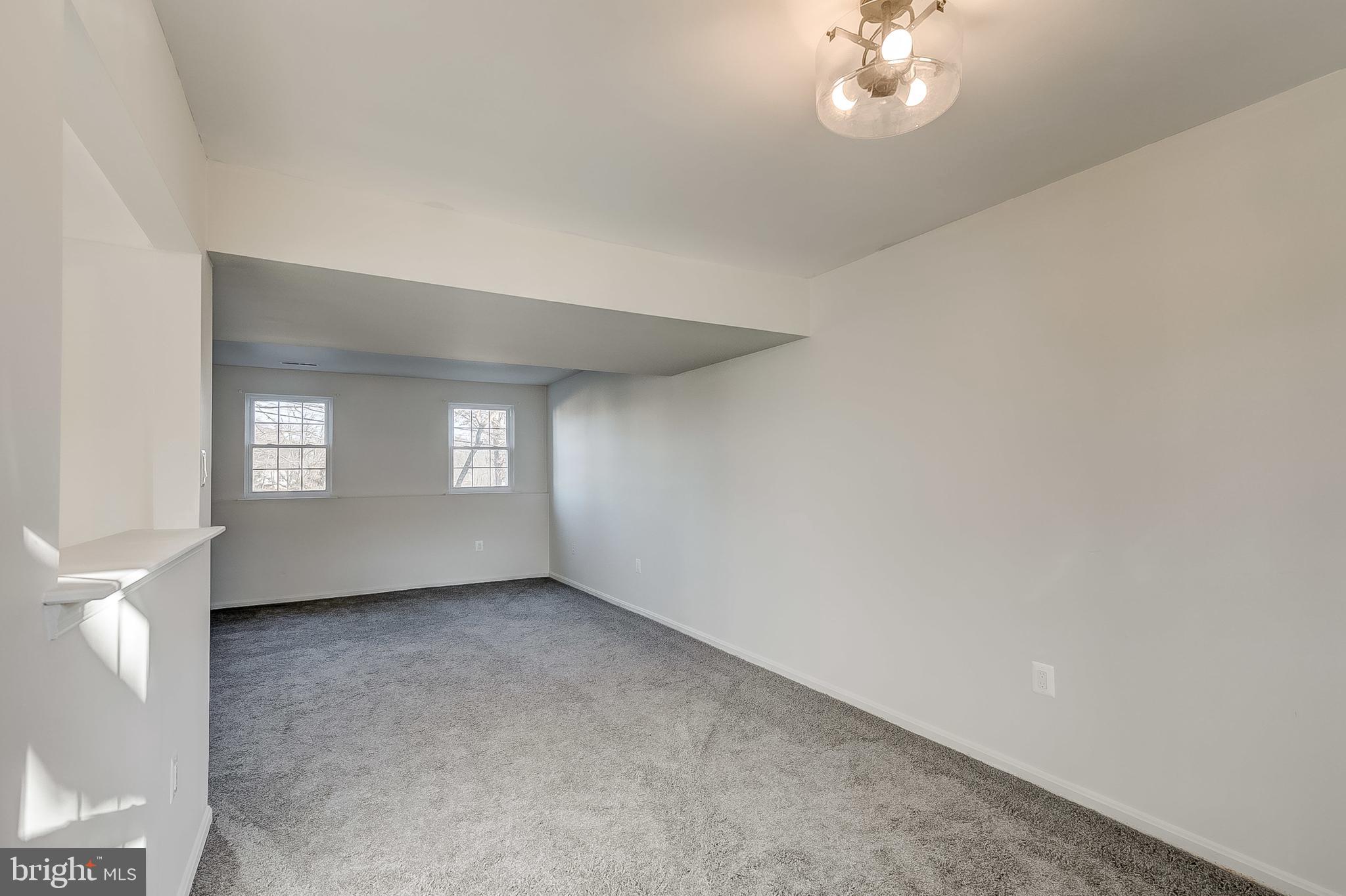 9324 Decatur Place Laurel, MD 20723 - Photo 7 of 35 Dining Area