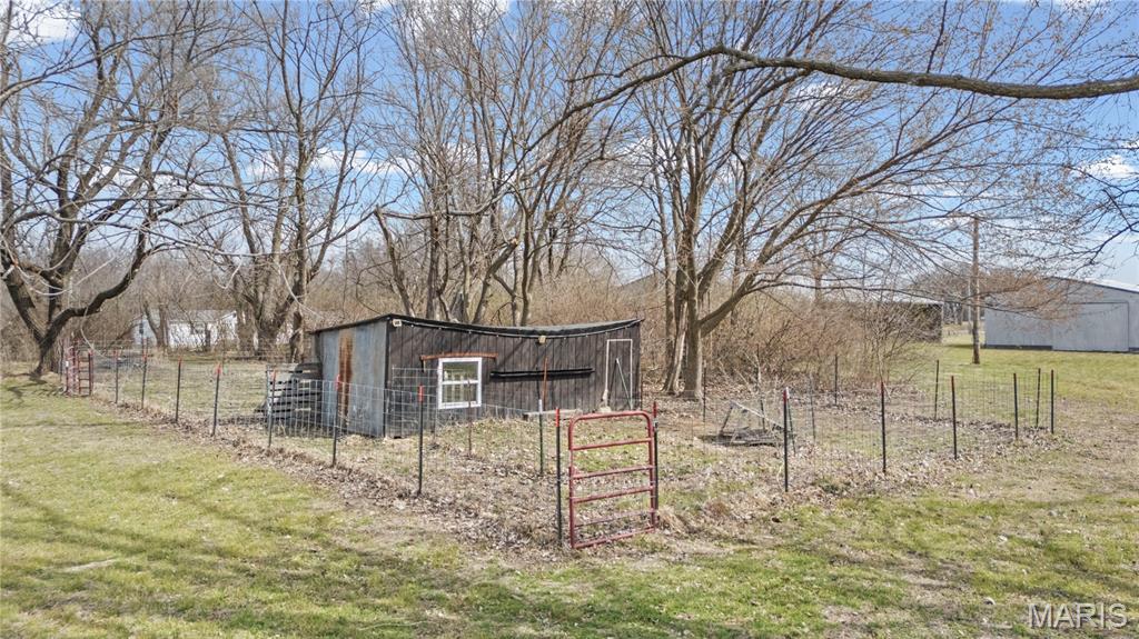 612 North Main Street Eolia, MO 63344 - Photo 38 of 42