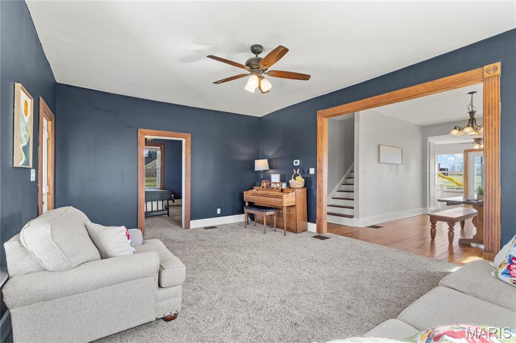 612 North Main Street Eolia, MO 63344 - Photo 5 of 42