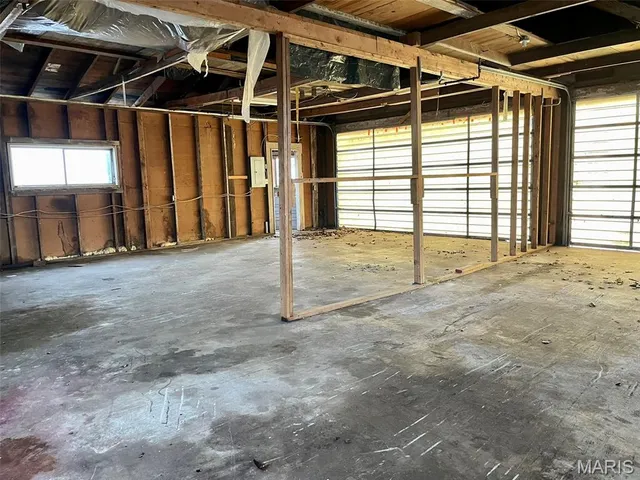 $69,000 | 903 North Van Buren Street, Litchfield, IL 62056