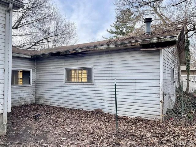 $69,000 | 903 North Van Buren Street, Litchfield, IL 62056