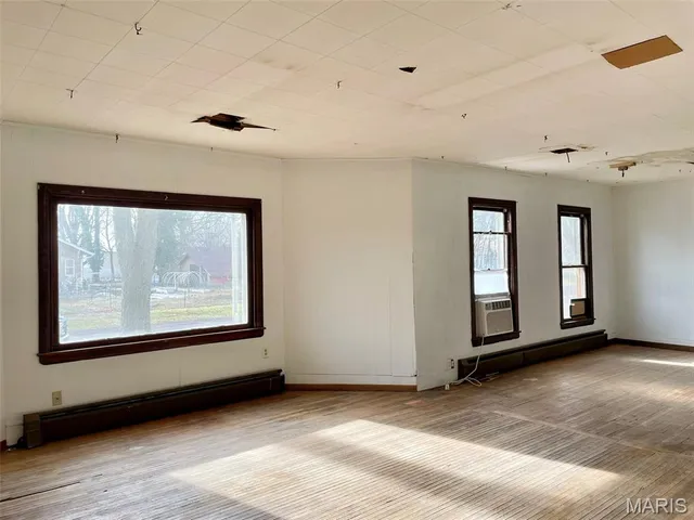 $69,000 | 903 North Van Buren Street, Litchfield, IL 62056