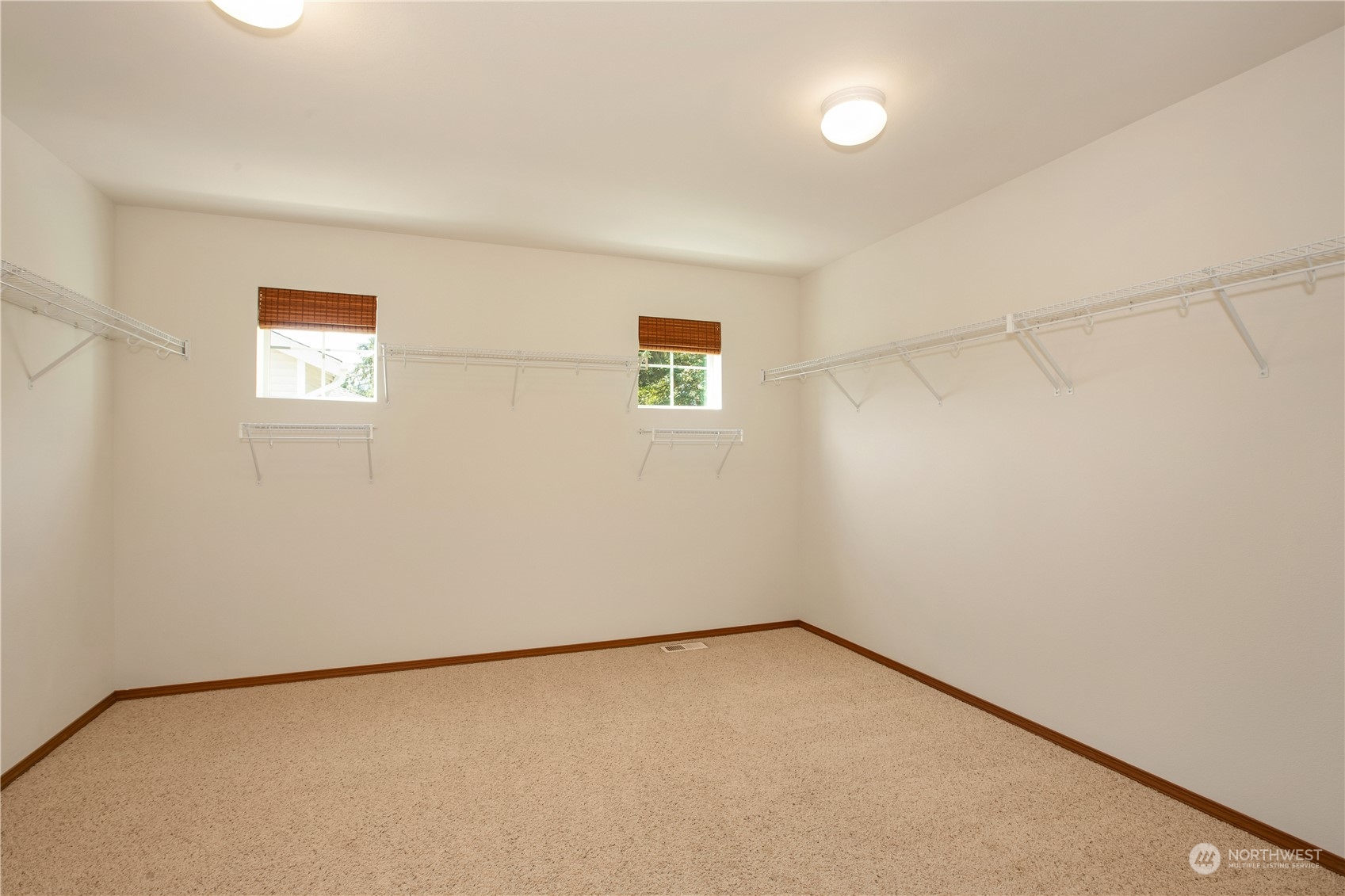 3139 Walker Road DuPont, WA 98327 - Photo 29 of 40