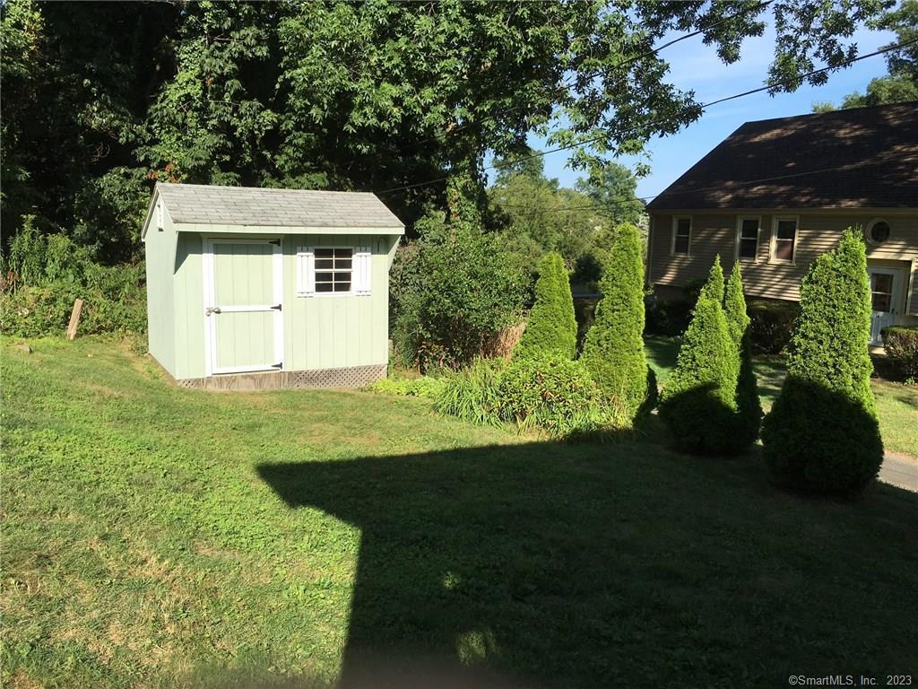 87 Decatur Avenue Guilford, CT 06437 - Photo 25 of 29 a view of a back yard of the house