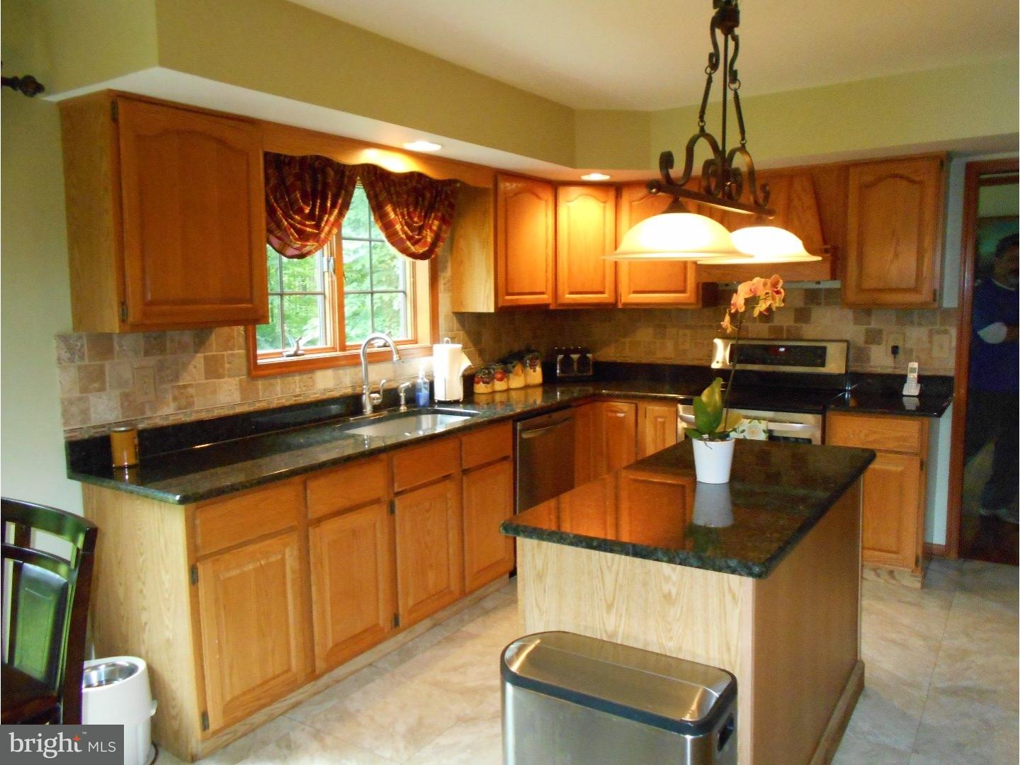 323 Whites Mill Road Green Lane, PA 18054 - Photo 4 of 22 Gallery Image 4