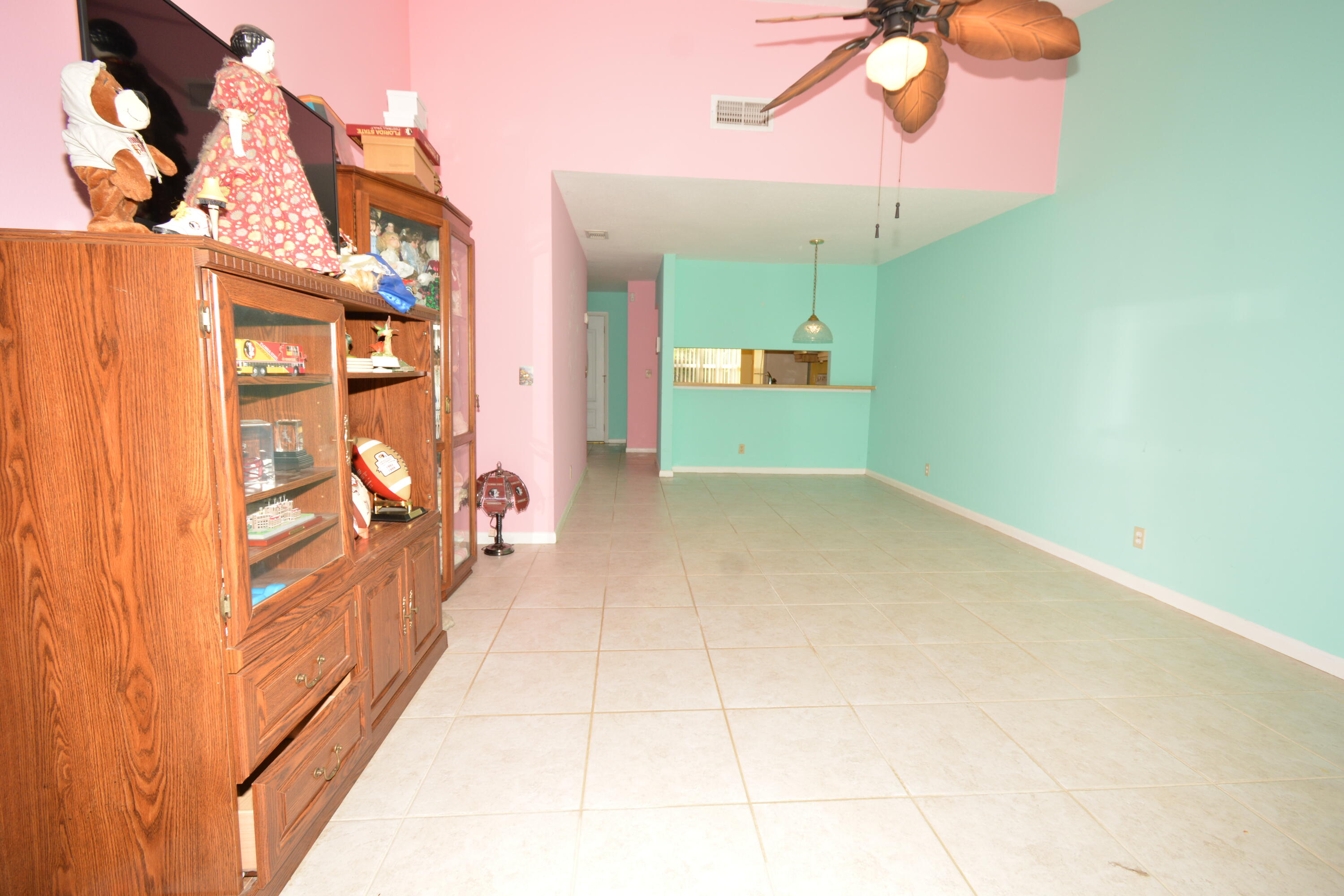 136 Pinewood Court Jupiter, FL 33458 - Photo 4 of 12 LR4