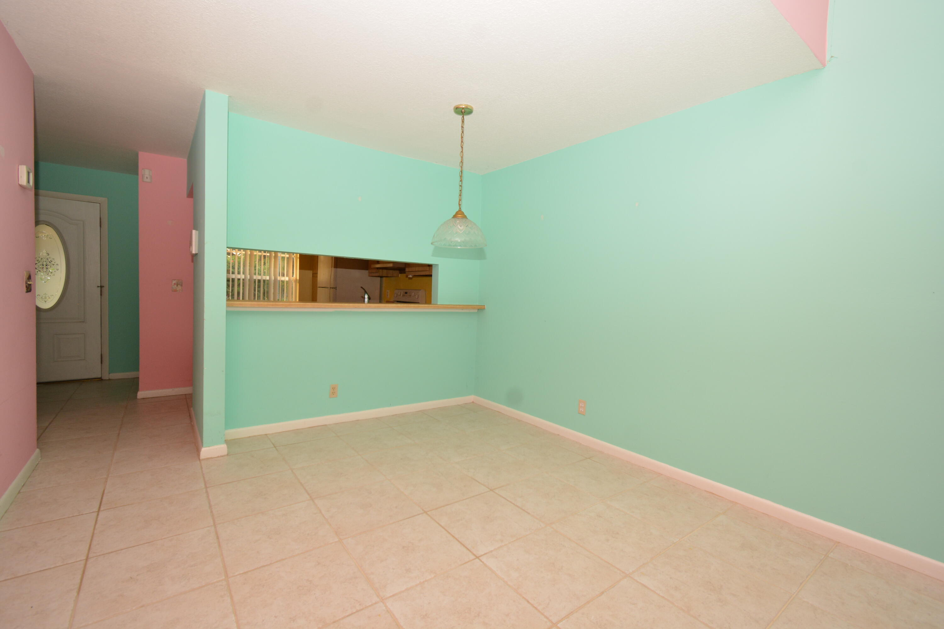 136 Pinewood Court Jupiter, FL 33458 - Photo 5 of 12 Dining