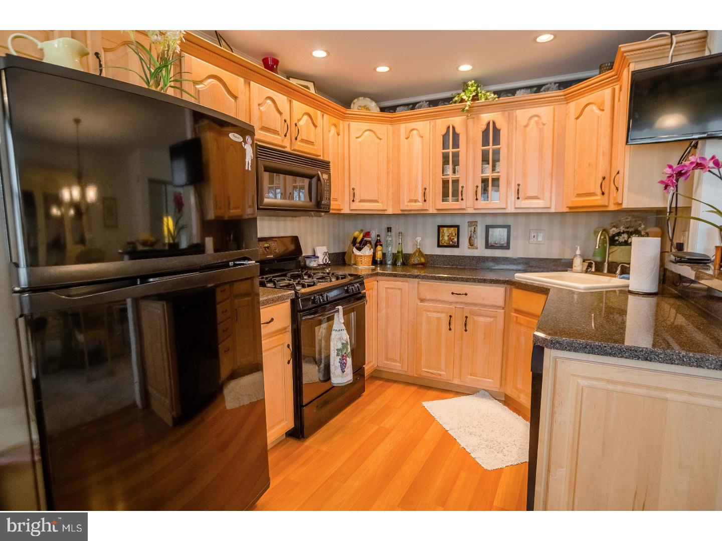 3104 Belgreen Road Philadelphia, PA 19154 - Photo 8 of 20 Kitchen