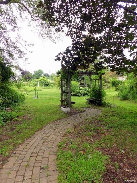 25528 Ecorse Road Taylor, MI 48180 - Photo 14 of 55 CHARMING BRICK WALKWAY!