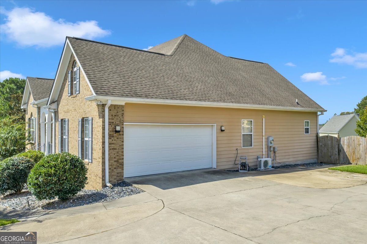 605 Dodds Walk Macon, GA 31220 - Photo 51 of 68 a front view of a house
