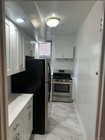 $285,000 | 63-109 Saunders Street, Unit A8 | Rego Park