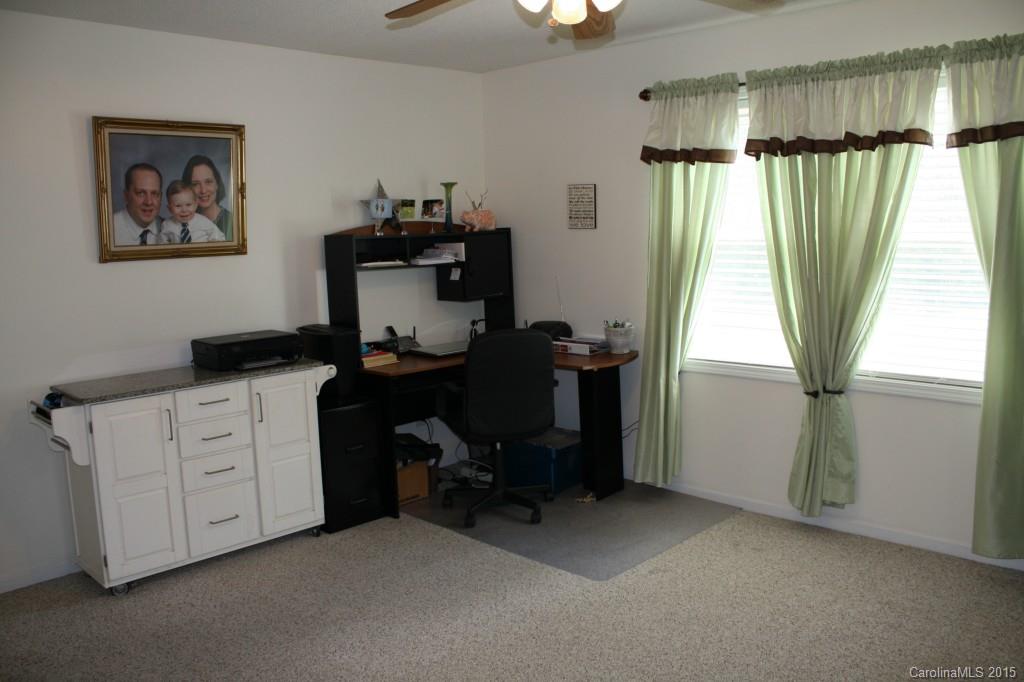 3186 Bush Road Clover, SC 29710 - Photo 14 of 20