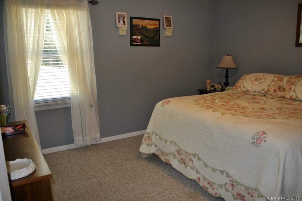 3186 Bush Road Clover, SC 29710 - Photo 10 of 20