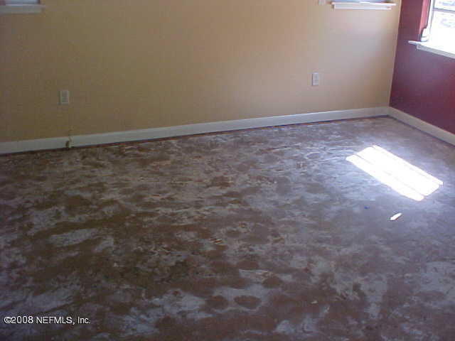 396 Beecher Springs Road Crescent City, FL 32112 - Photo 7 of 17 a view of an empty room