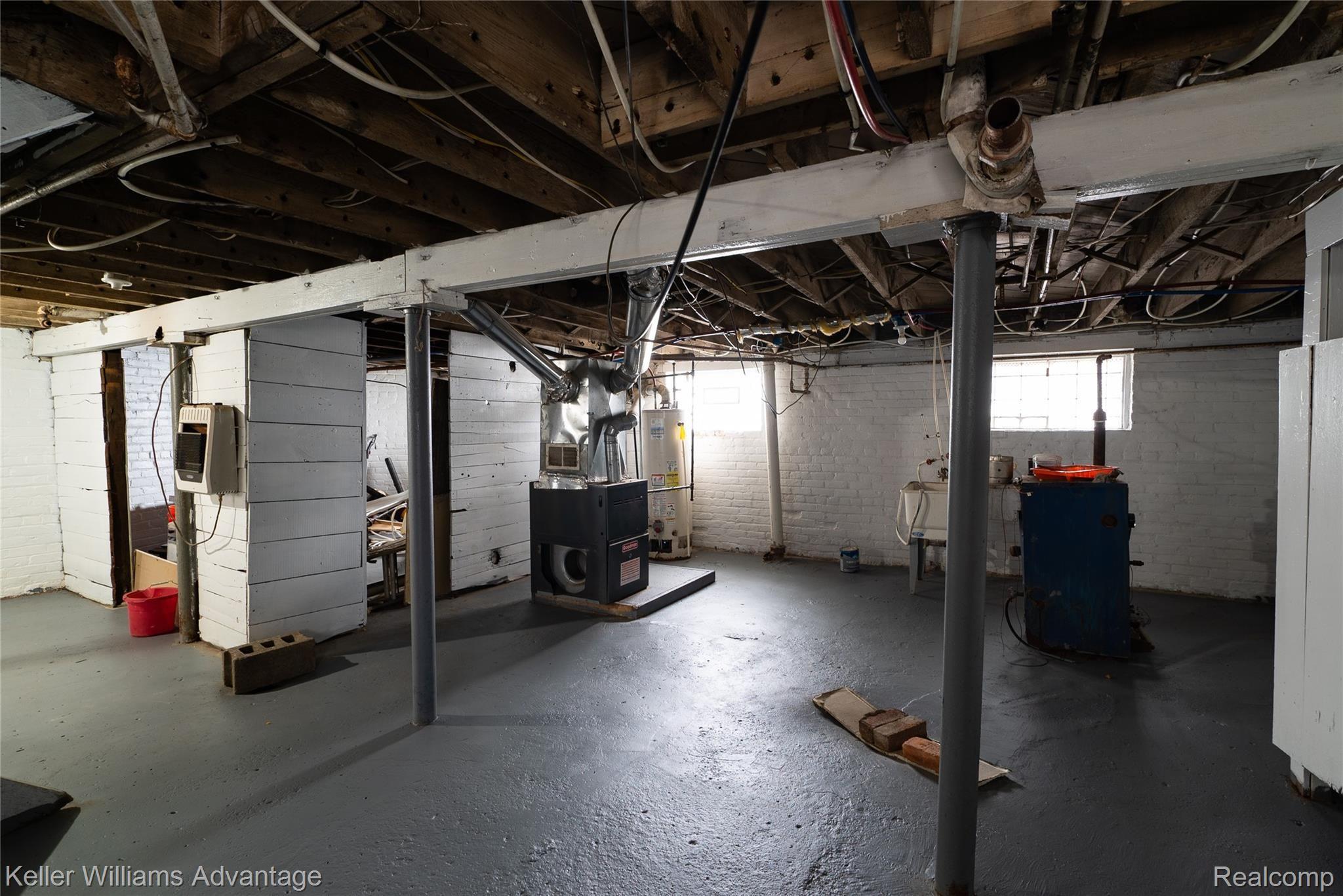 1117 Atkinson Street Detroit, MI 48202 - Photo 28 of 38 AtkinsonSt_1117_Basement 1.jpg